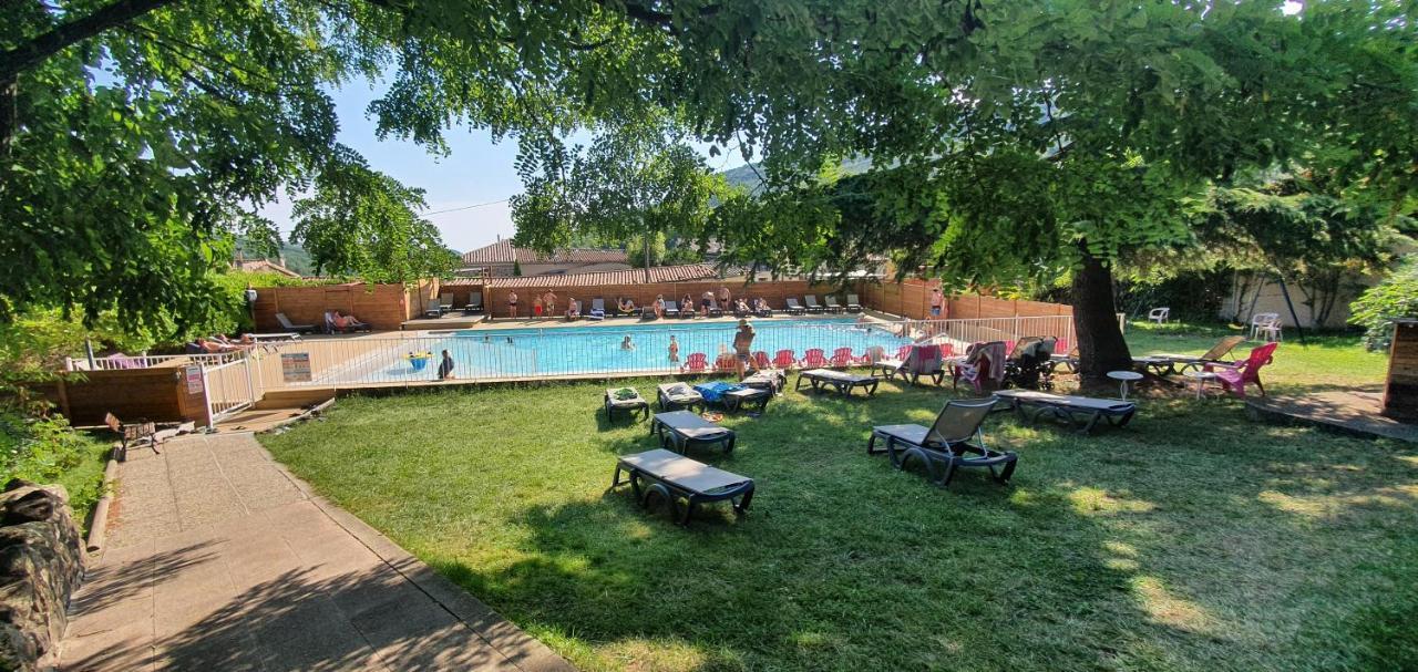 Camping Les Lavandes Darbres Exterior photo